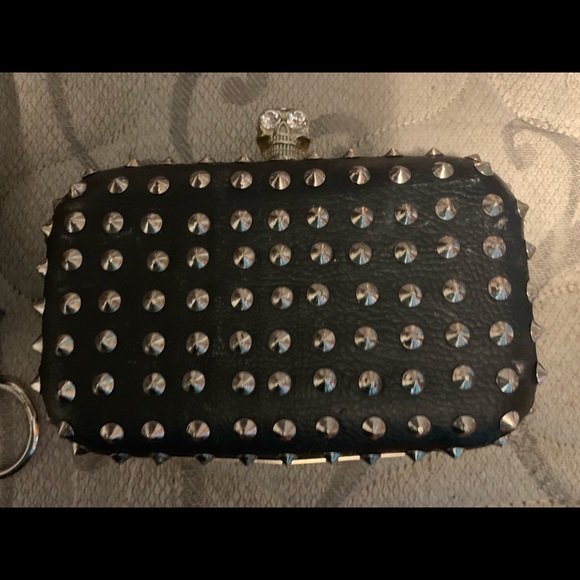 Purse - Picture 1 of 1